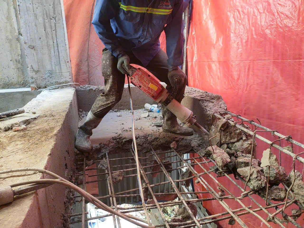 Khoan Lỗ Điện Nước Đồng Nai 0936 348 678 – Đục Đẽo Gọn Gàng, Đúng Kỹ Thuật